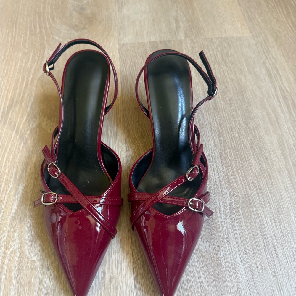 Women's Burgundy Patent Pointed-Toe Slingback Heels